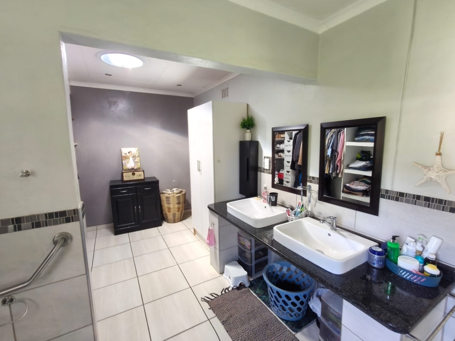 2 Bedroom Property for Sale in Donkerhoek A H North West